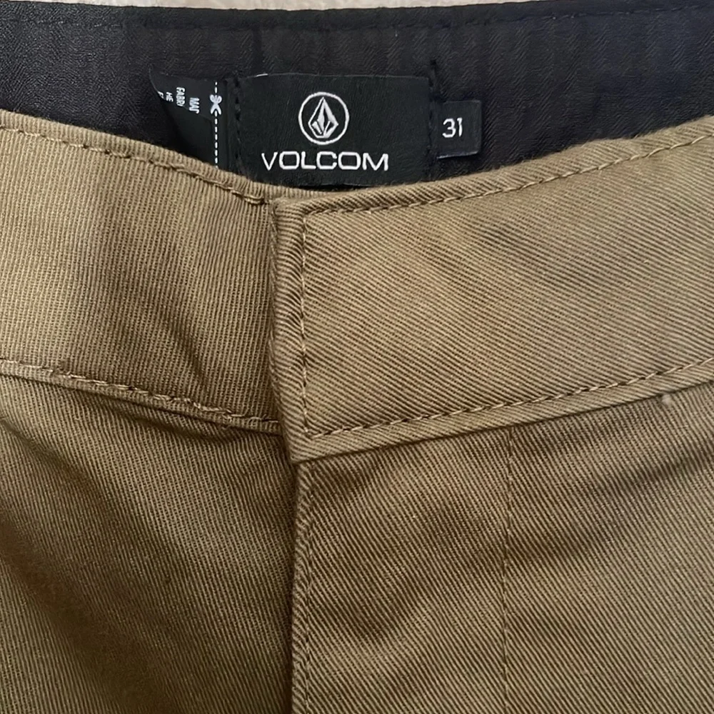 VOLCOM PANTS - Picture 3 of 5